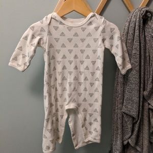 Chick Pea One Piece Bodysuit Matching Hat